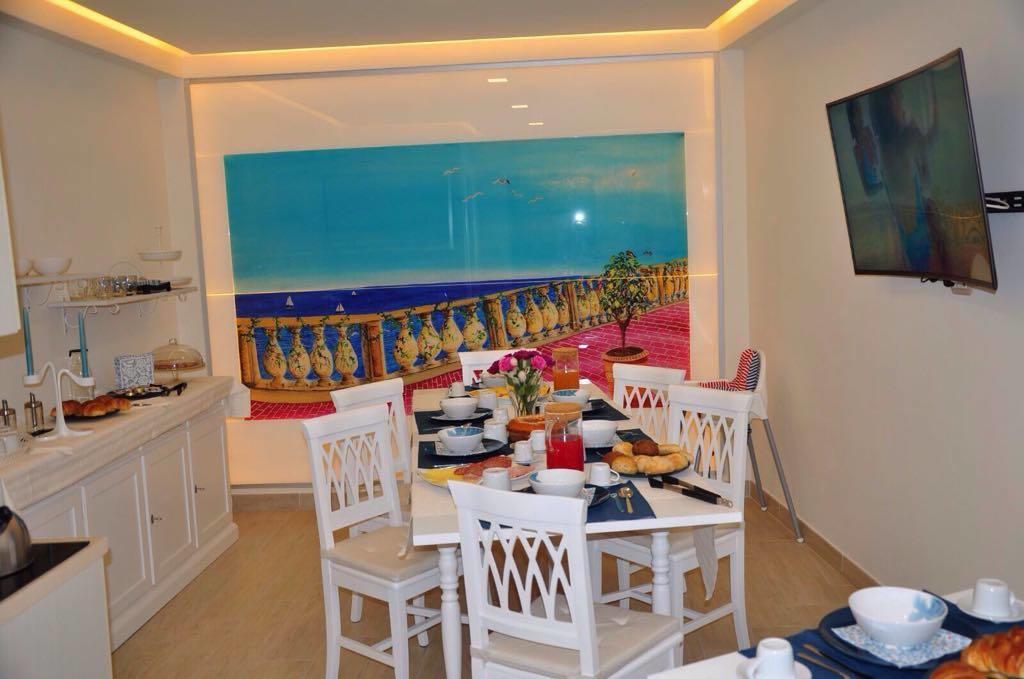 B&B Chiaia 216 เนเปิลส์ ภายนอก รูปภาพ