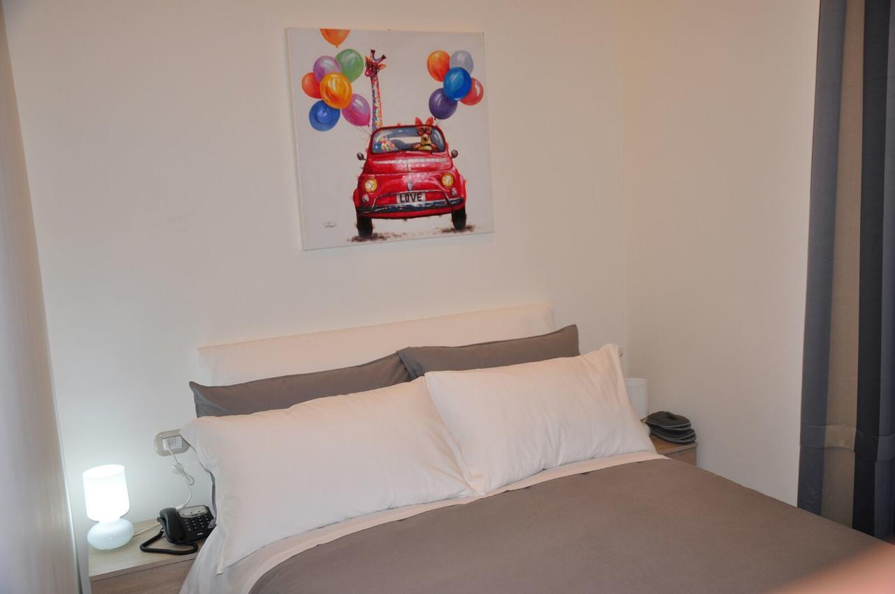 B&B Chiaia 216 เนเปิลส์ ภายนอก รูปภาพ