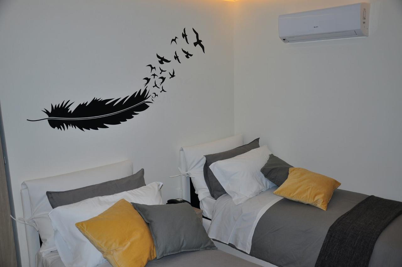 B&B Chiaia 216 เนเปิลส์ ภายนอก รูปภาพ